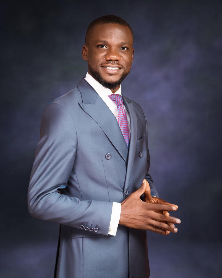 Dr Itoe Besong